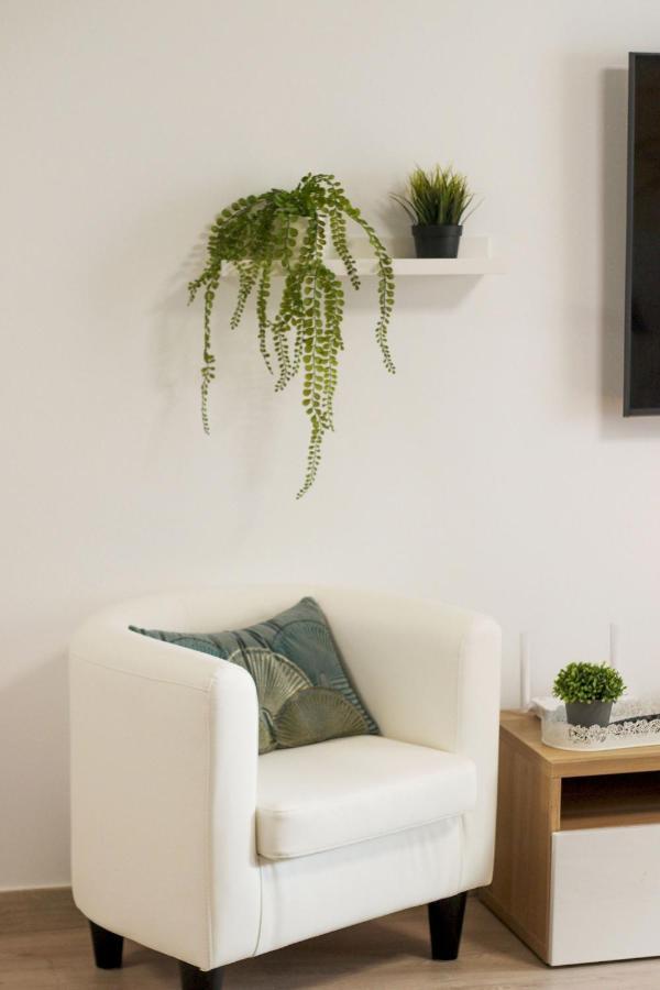 Family Apartment Walking Distance To The Sea And All Amenities Sitio de Calahonda Kültér fotó