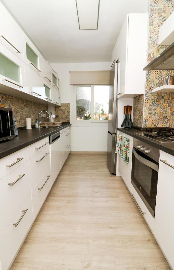 Family Apartment Walking Distance To The Sea And All Amenities Sitio de Calahonda Kültér fotó